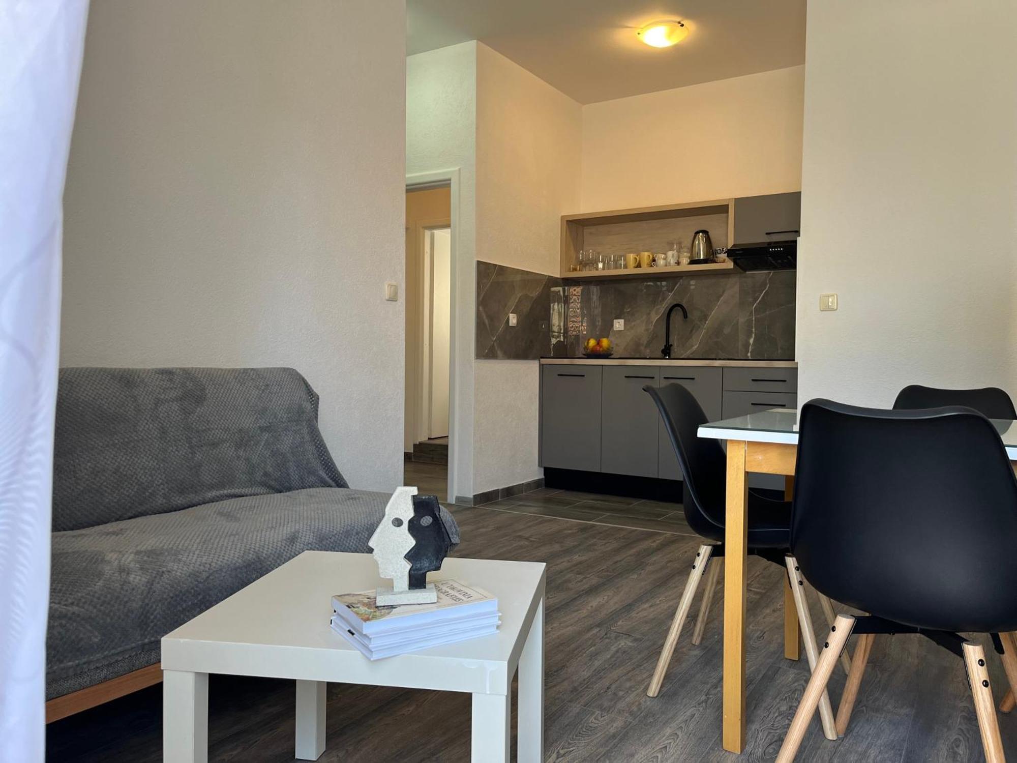 Apartment Makarska M&I, Free Private Parking Eksteriør bilde
