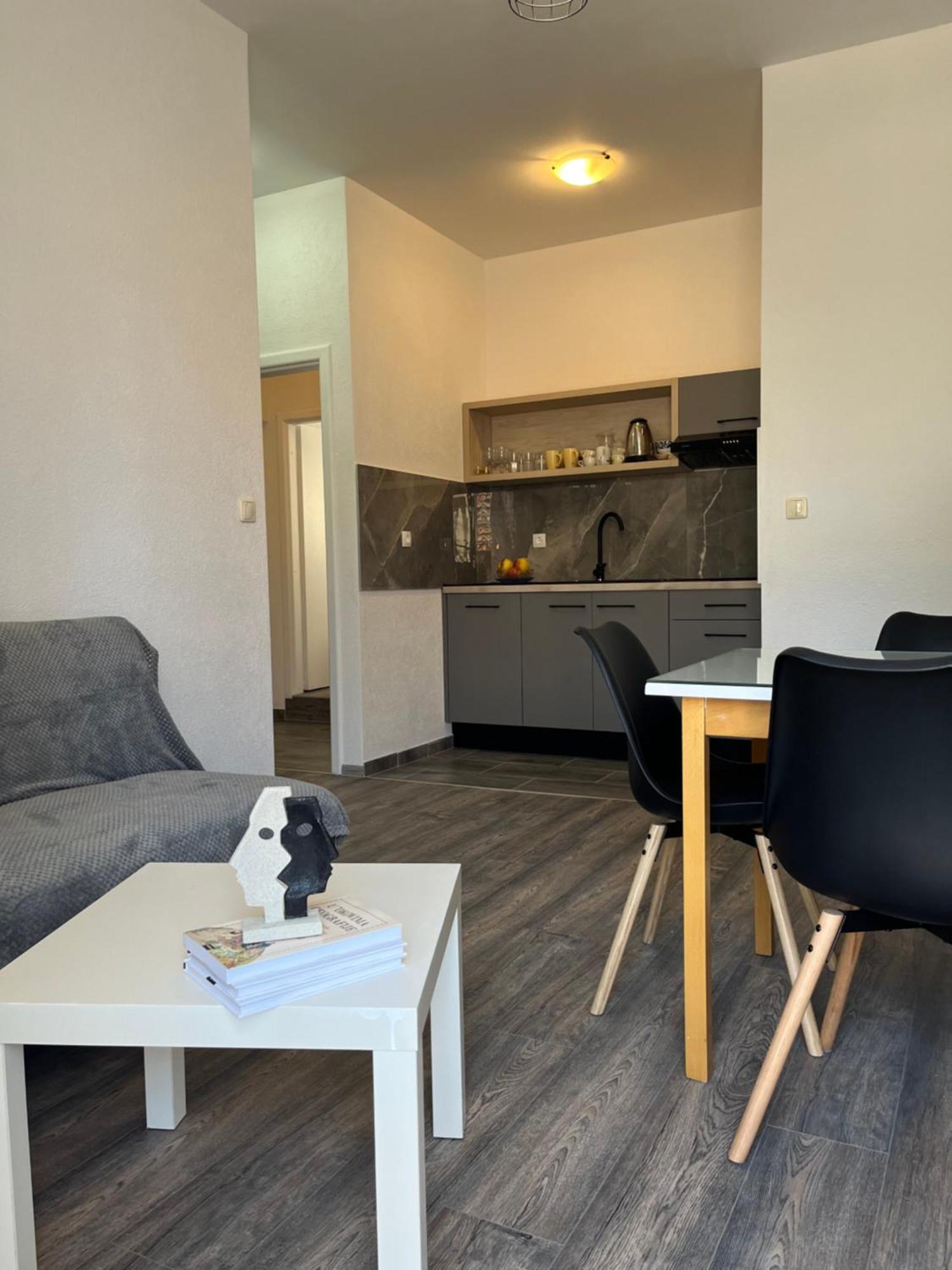 Apartment Makarska M&I, Free Private Parking Eksteriør bilde
