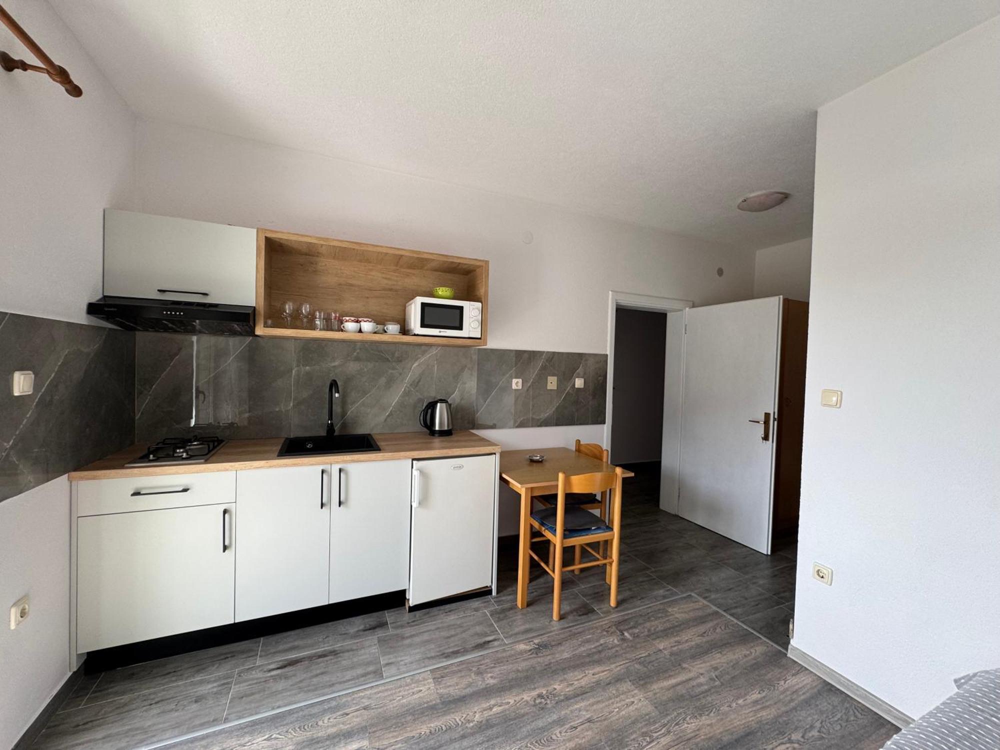 Apartment Makarska M&I, Free Private Parking Eksteriør bilde