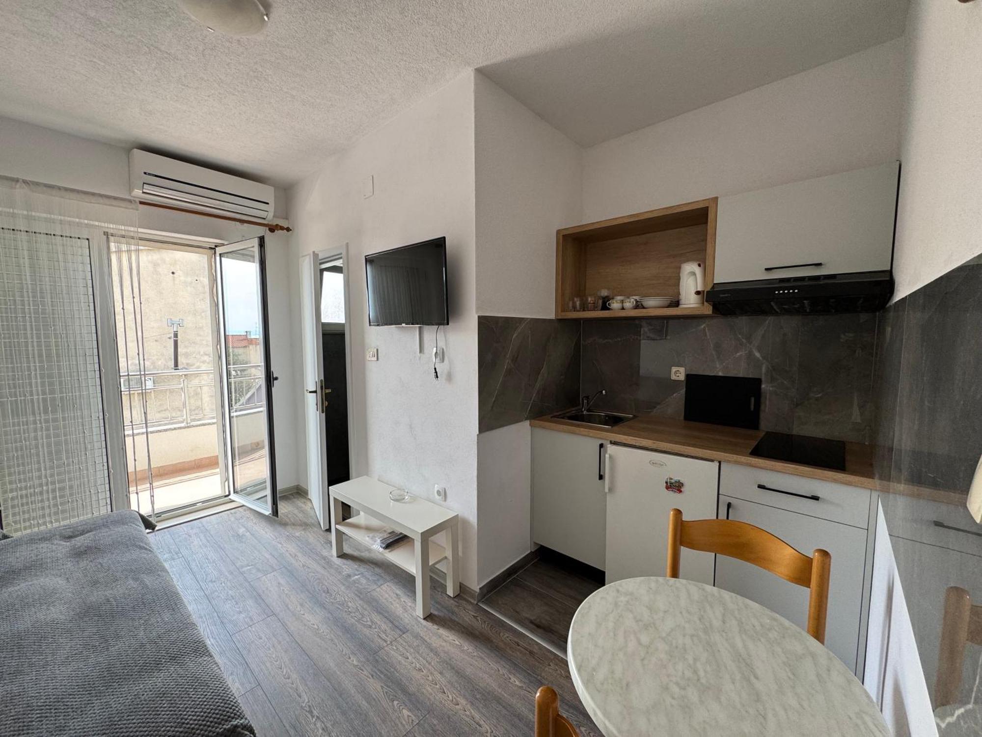 Apartment Makarska M&I, Free Private Parking Eksteriør bilde