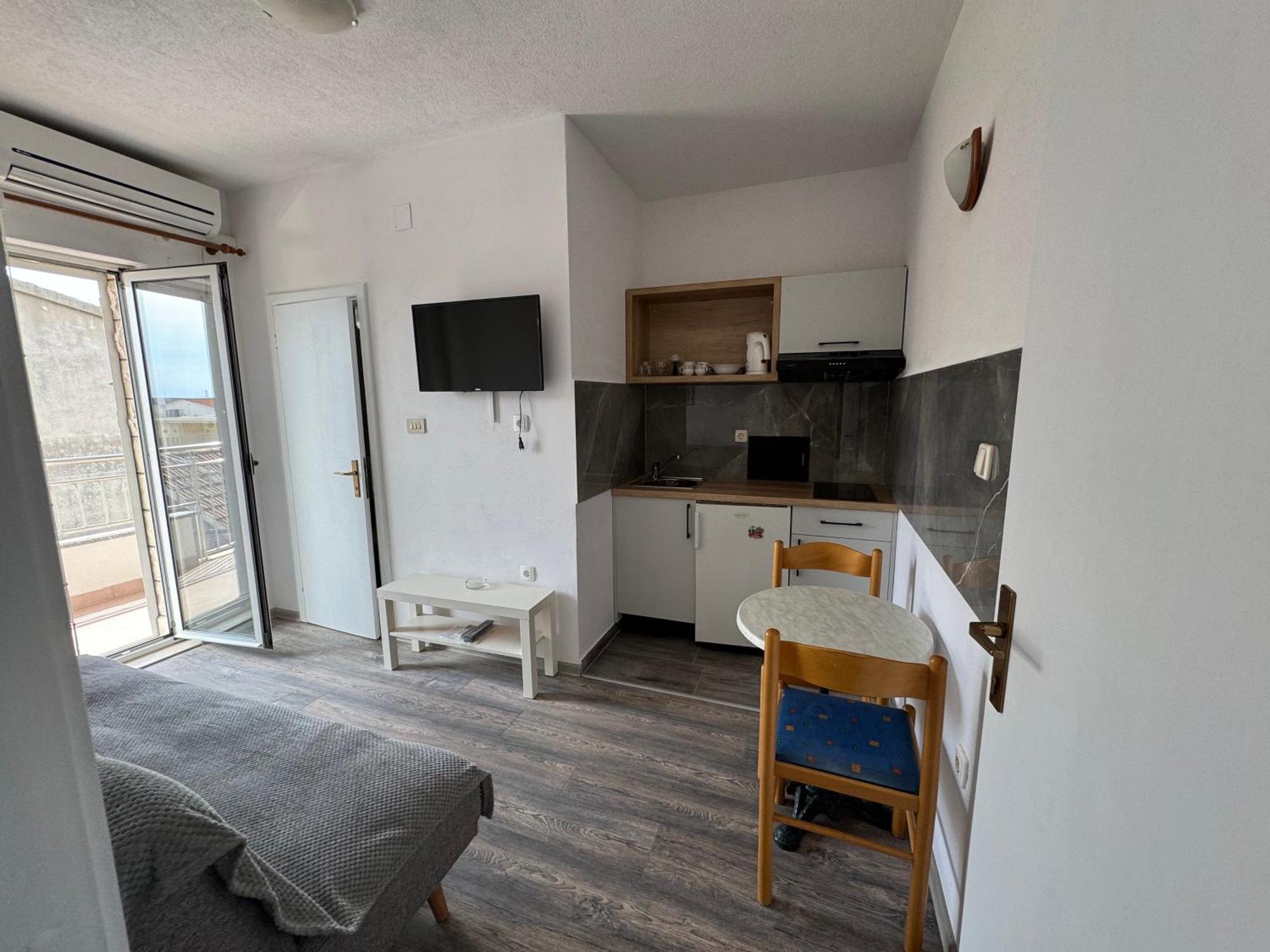 Apartment Makarska M&I, Free Private Parking Eksteriør bilde